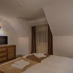 Mer Guest House B&B 4*