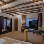 Mer Guest House B&B 4*