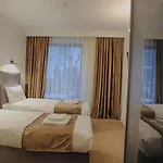 Mer Guest House B&B 4*