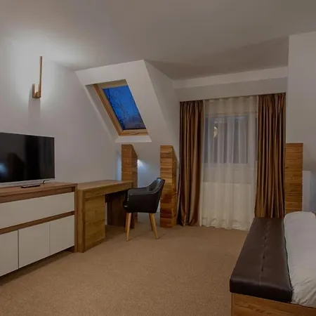 Maison d'hôtes MER Guest House B&B 4*