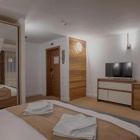 Mer Guest House B&B *
