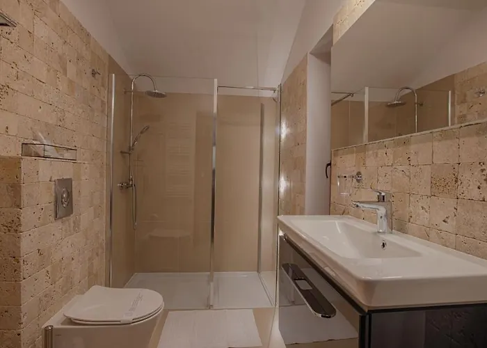 Mer Guest House B&B 4*