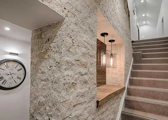 Mer Guest House B&B 4*